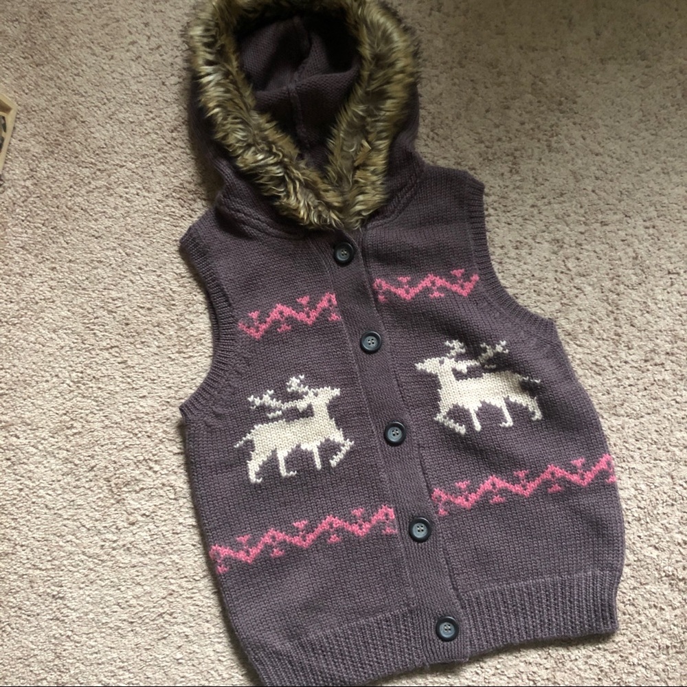 Knit sweater vest